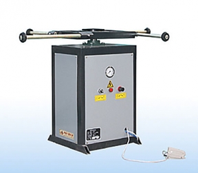 是什么原因?qū)е码p組份打膠機(jī)壓力不足？